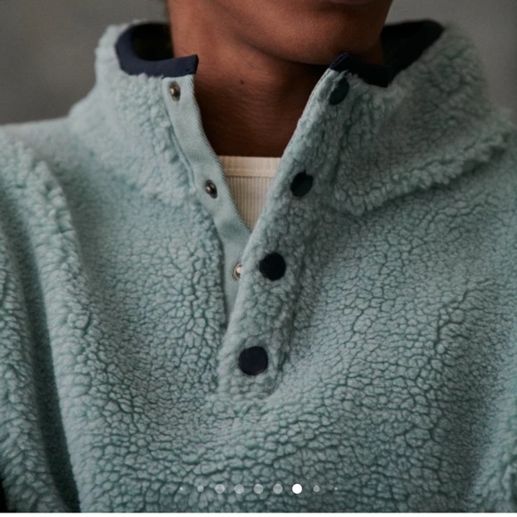 🆕 Sezane Tucker Sweatshirt in Sky Blue - Picture 2 of 5